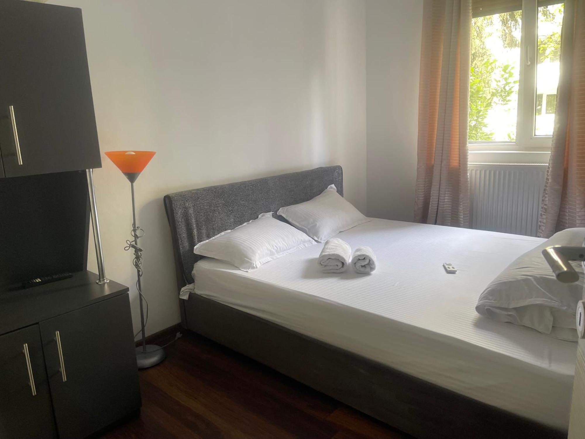 Carlitos Apt Râmnicu Vâlcea Dış mekan fotoğraf