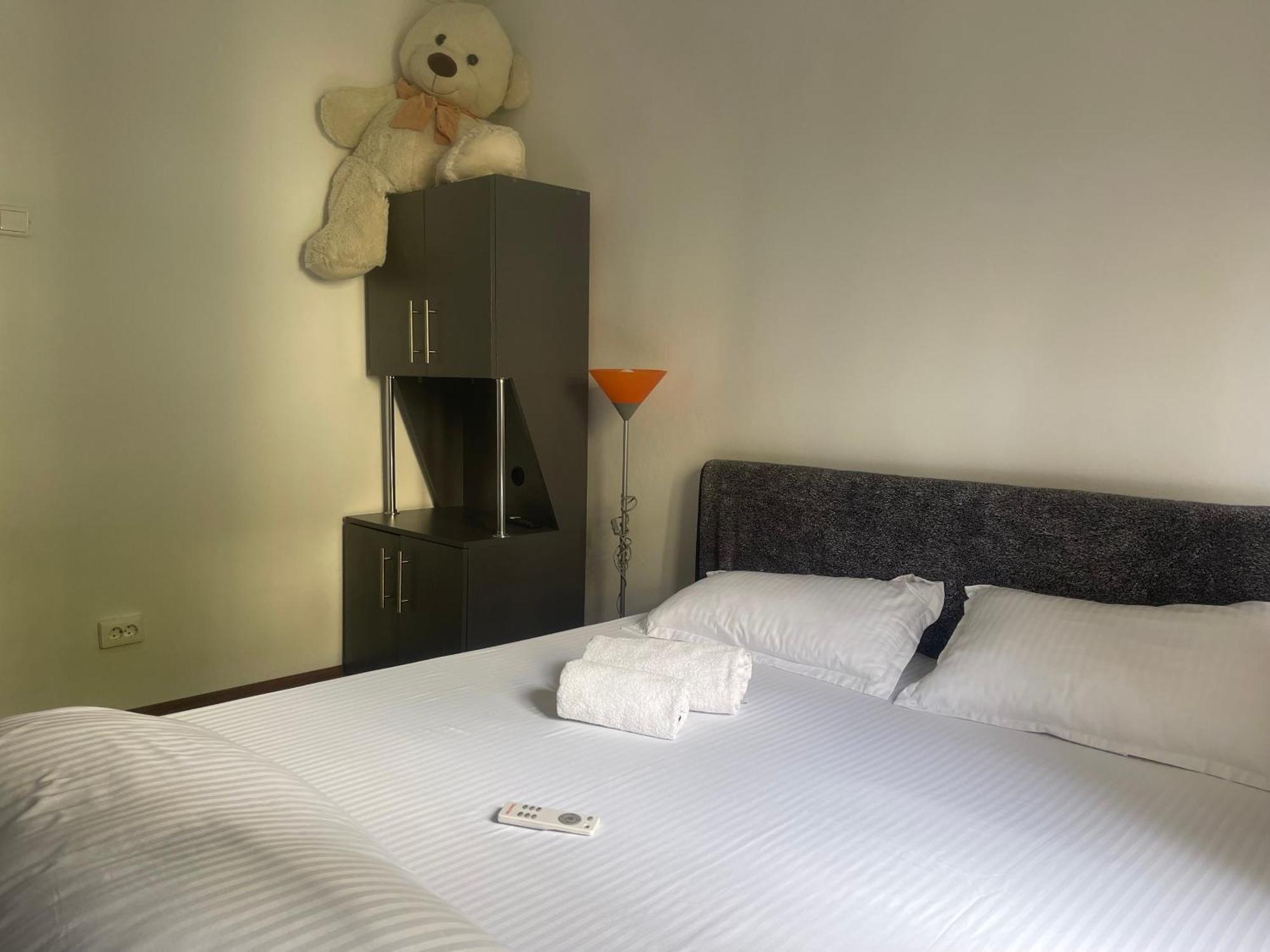 Carlitos Apt Râmnicu Vâlcea Dış mekan fotoğraf